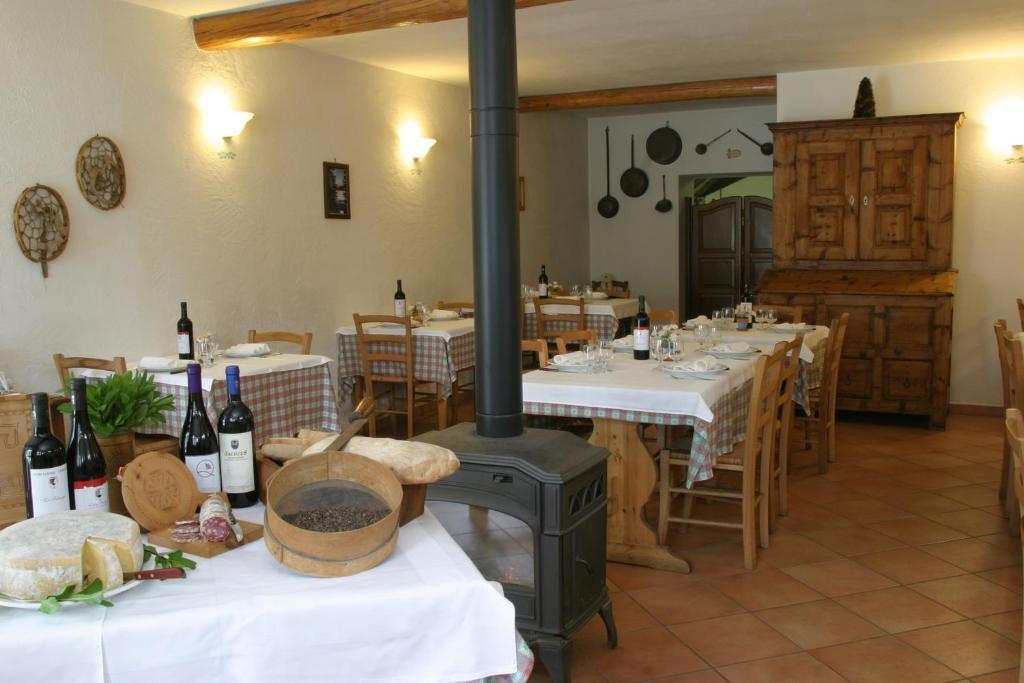 הוילה קסטלדלפינו Agriturismo Il Mulino Delle Fucine מראה חיצוני תמונה